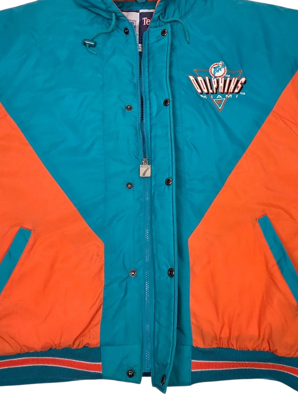 LOGO 7 this vintage